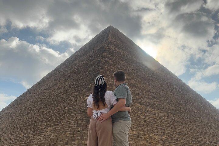 Private Tour Giza Pyramids, Memphis, Saqqara, inside Tombs, Lunch
