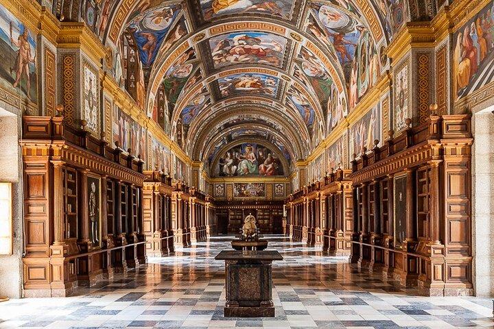 VIP PRIVATE: EL Escorial Monastery & Palace complete experience
