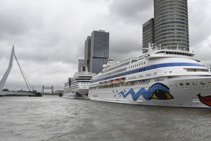 Luxury Private Transfer Amsterdam Airport to Rotterdam Port