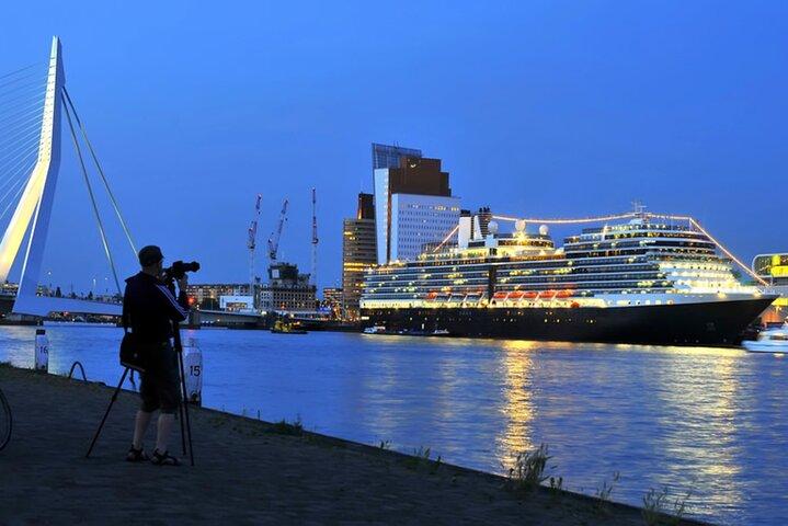 Luxury Private Transfer Amsterdam Airport to Rotterdam Port