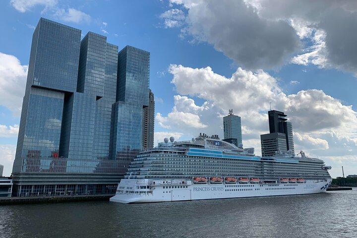 Luxury Private Transfer Amsterdam Airport to Rotterdam Port