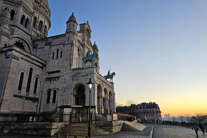 Montmartre Sunrise Tour Before the Crowds