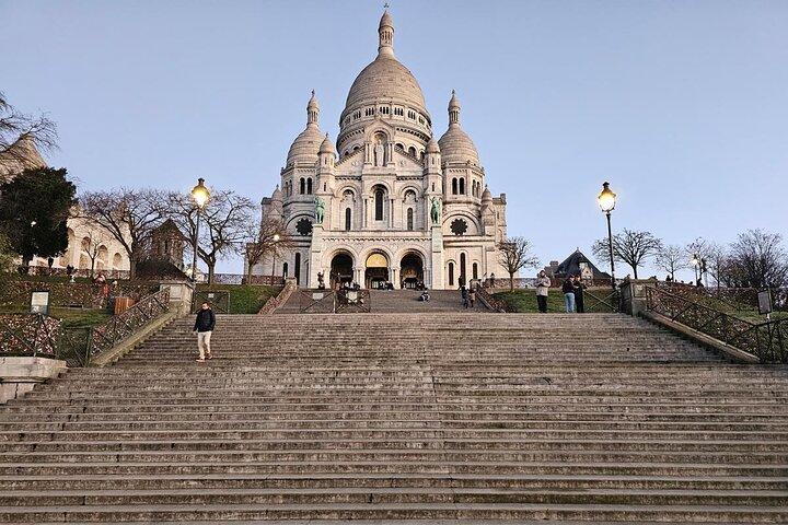 Montmartre Sunrise Tour Before the Crowds