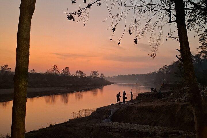 6 Day Nepal Golden Triangle Kathmandu, Chitwan and Pokhara