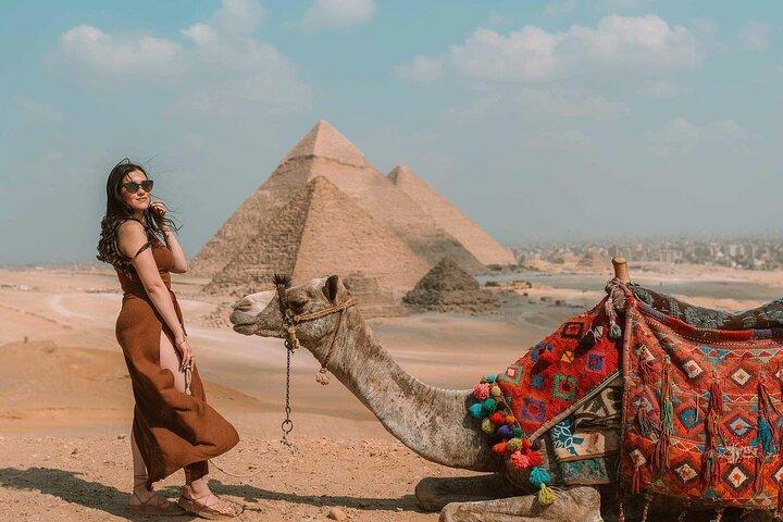 Private Full-Day Tour to Giza Pyramids,Sphinx,Memphis, & Saqqara
