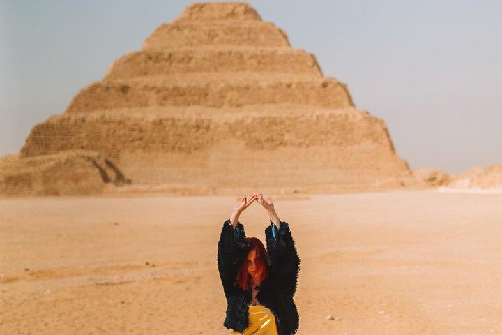 Private Full-Day Tour to Giza Pyramids,Sphinx,Memphis, & Saqqara