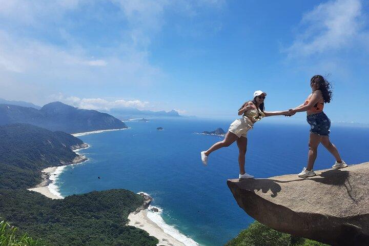 Pedra do Telégrafo Hike with Transportation and Local Guide
