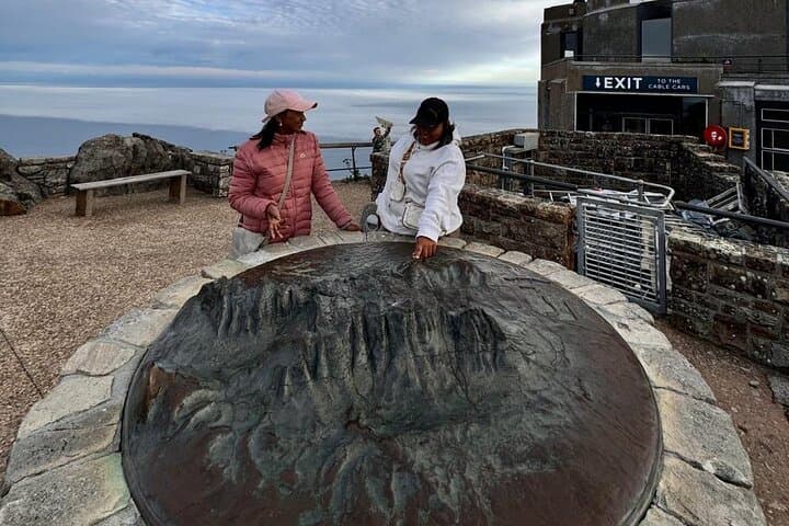 Full Day Table Mountain, Penguins, Cape Point & Muizenberg Tour