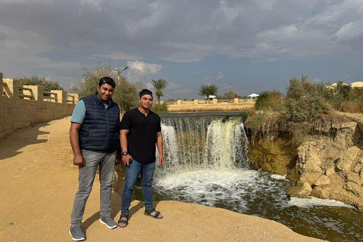 Fayoum Oasis Desert Safari 4x4 & Sandboarding with Cairo Pickup