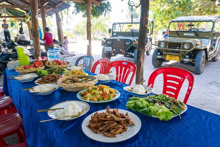 Siem Reap Phnom Kulen Jeep Tour / SUV Car Available