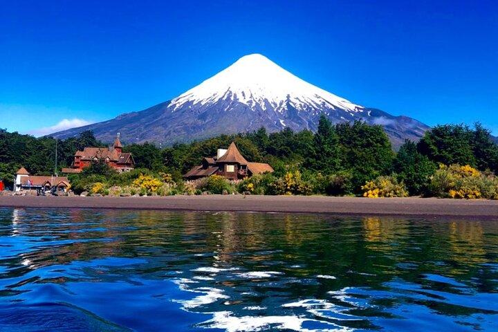VIP Mt. Fuji and Hakone World Heritage Customized One Day Tour.