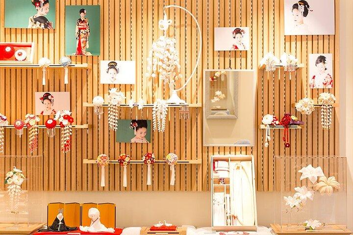 Traditional Japanese Kanzashi Making Experience in Kyoto