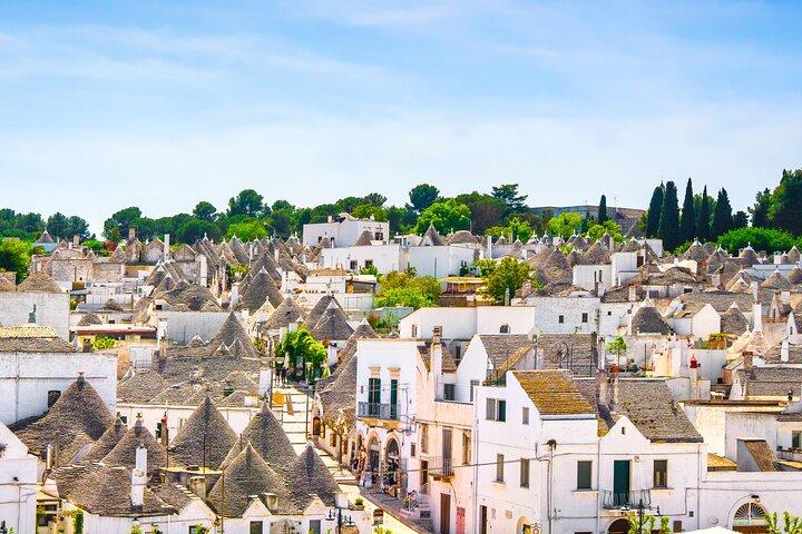 Walk through the Trulli : Guided Walking Tour of Alberobello