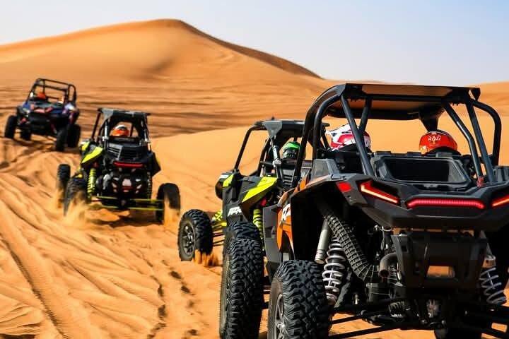 Ultimate Red Dunes Safari with BBQ Dinner and Shows
