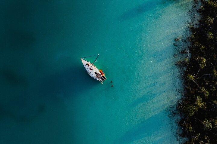 Sunset Sailing Tour in Bacalar with Outdoor Bar and Lunch