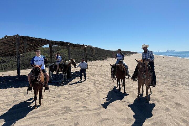 Jungle and Beach Horseback ride Tour in Pacific Coast