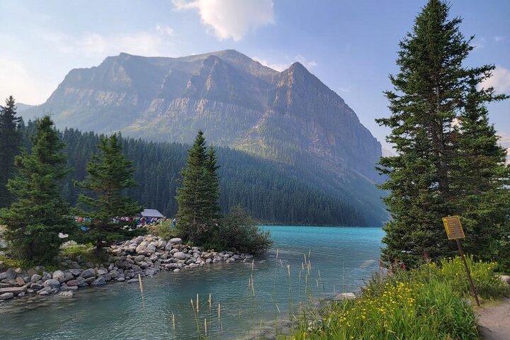 Explore Moraine Lake, Banff, Lake Louise & Minnewanka