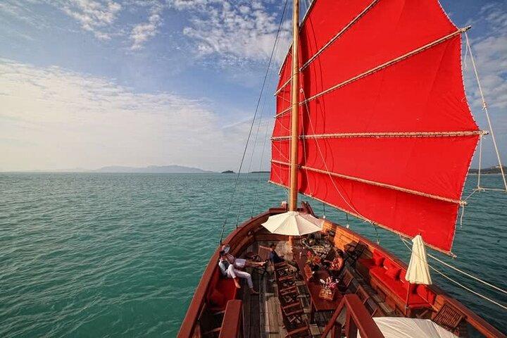Romantic Evening on Koh Samui’s Sunset Dinner Cruise