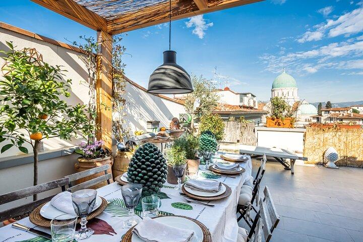 Florence Walking Tour & Traditional Cooking Class with Wine