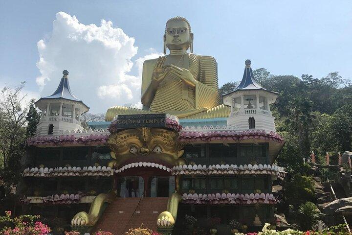 From Colombo to Sigiriya & Dambulla Day Tour