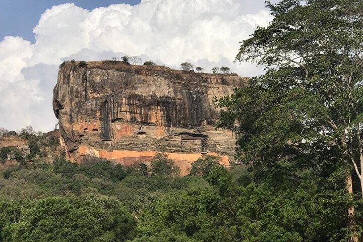 From Colombo to Sigiriya & Dambulla Day Tour
