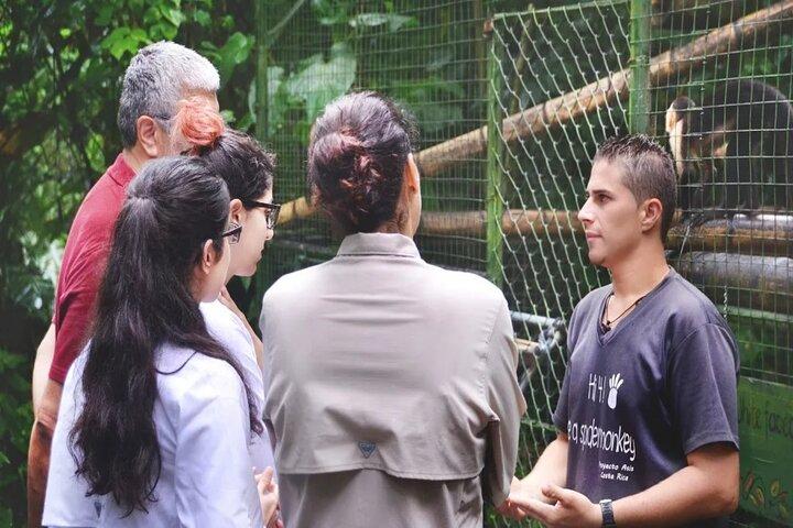 La Fortuna: Proyecto Asis Wildlife Rescue Center with transport