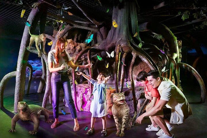 SEA LIFE Bangkok Ocean World and Madame Tussauds Tickets