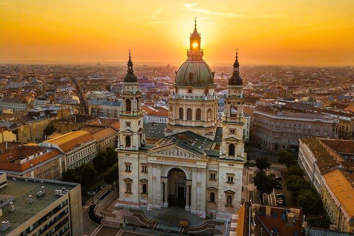 Private tour of Budapest with transfer from Vienna, Local Guide