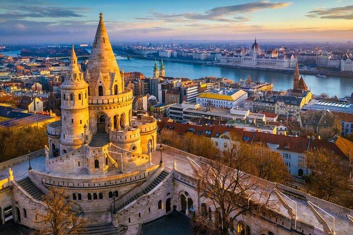 Budapest Small-Group Day Trip from Vienna with Local Guide
