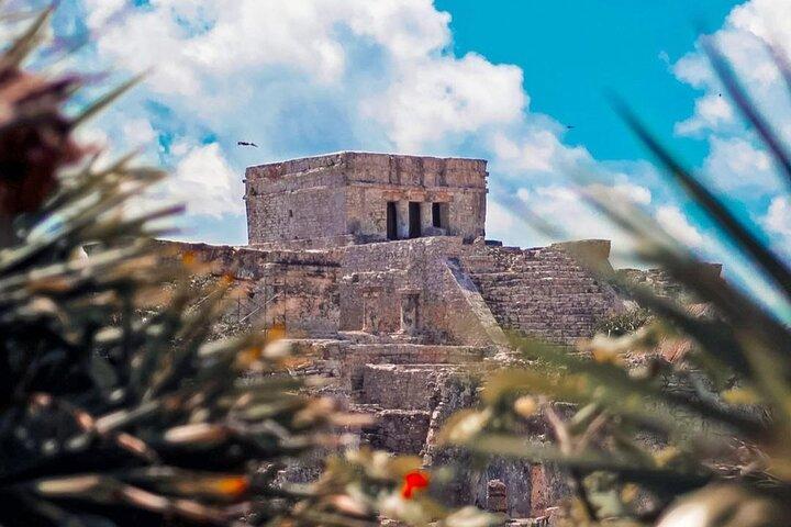 4X1 Tour to Tulum, Coba, Cenote and Playa del Carmen in one day!