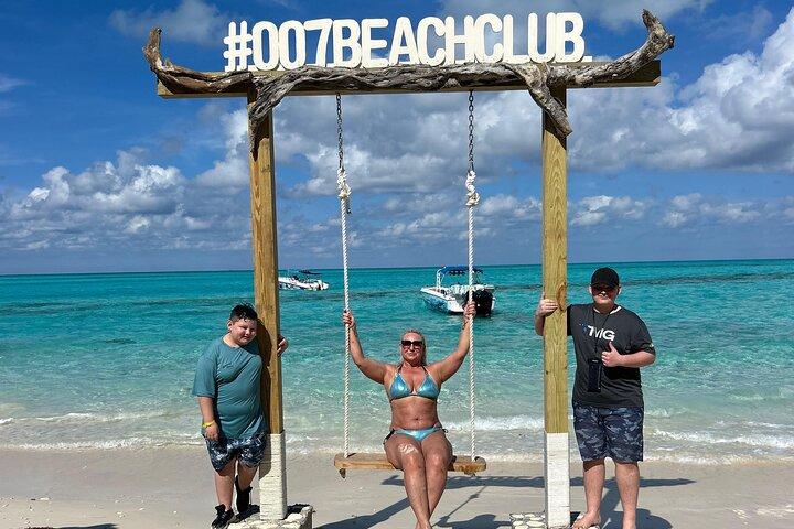 Rose Island Adventure: Snorkel, Sea Turtles, and Private Beach