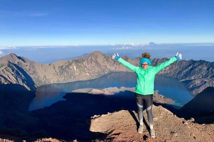 Mount Rinjani Trekking 2 Days 1 Night to Summit