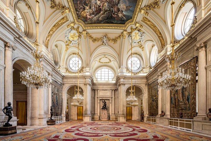 Prado Museum & Royal Palace: Madrid Private Tour in English
