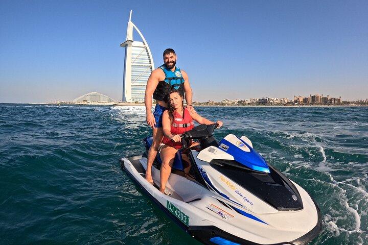 Jet Ski Dubai 30 minutes: Burj Al Arab with Free Photos & Videos.