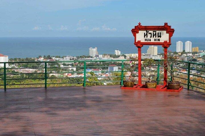 Hua Hin Day Tour from Bangkok: Beach, Temples & Local Café