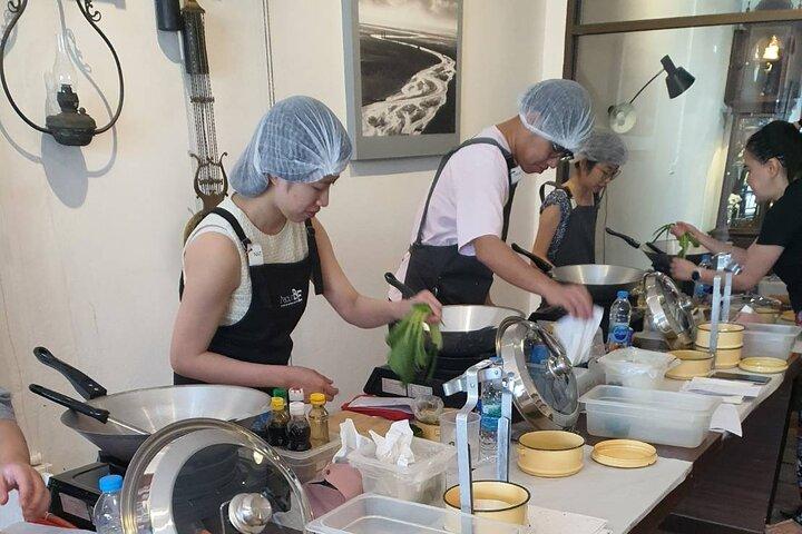 Phuketian Cooking Class With Market Tour