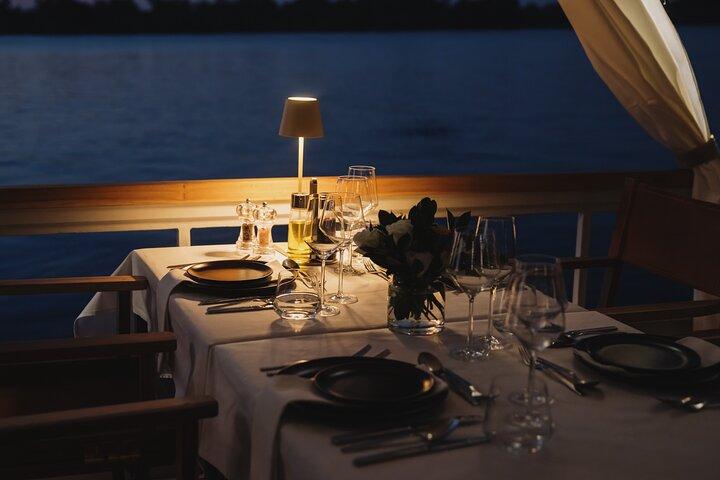 6 Course Classic Dinner Cruise on Zambezi River
