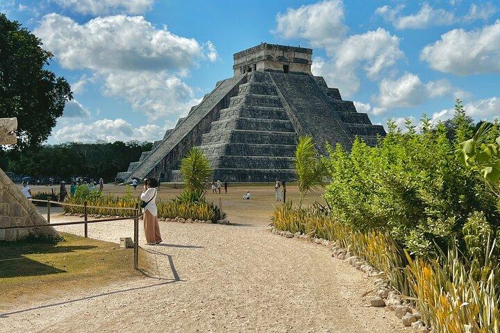 Chichen Itza Tour and 2 Cenotes from Valladolid small group