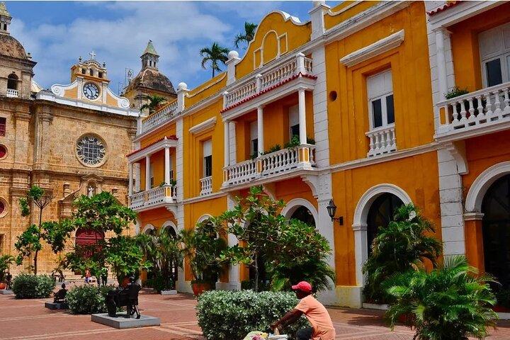 Cartagena City Tour with Admission to Castillo San Felipe