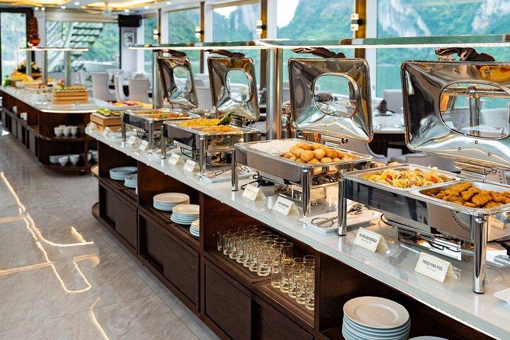 Halong Bay Day Tour Luxury Cruise With Jacuzzi and Buffet Lunch