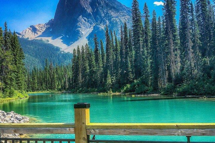 Lake Louise Moraine Lake Day Trip from Banff Calgary Canmore