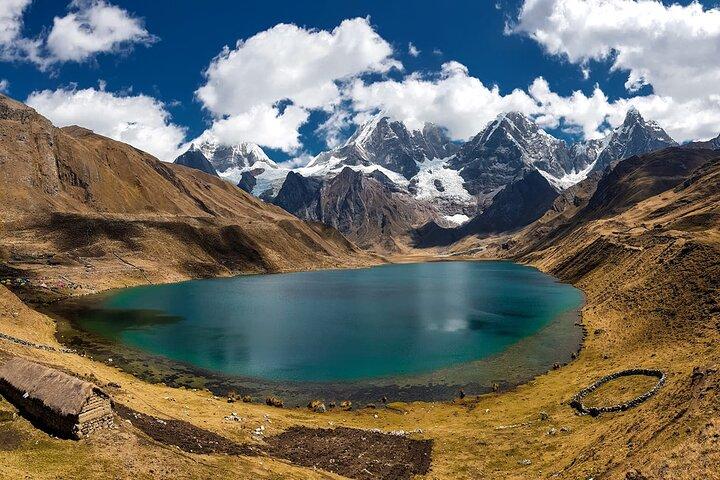 The Best of Huayhuash Mini Trek – Siula Grande Mountain (5D /4 N)