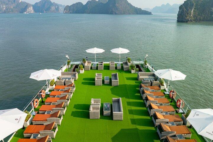 Hanoi: 2-Day Halong & Lan Ha Bay 5-Star Cruise with Balcony