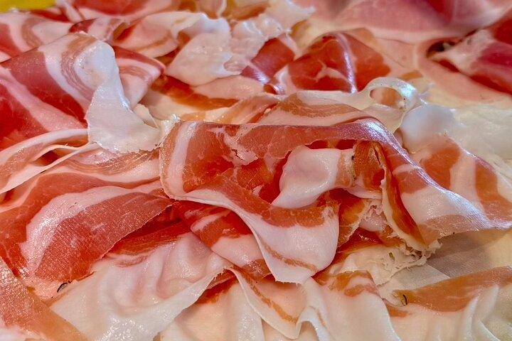 Modena Food Icons Tour: Parmigiano, Balsamico & Prosciutto