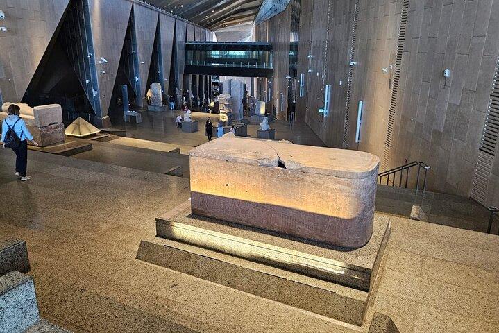 Day Tour To Giza Pyramids & Sphinx & Grand Egyptian Museum&Bazzar