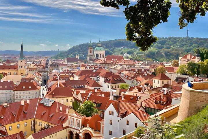 Guided Tour of Prague Castle in Small Groups