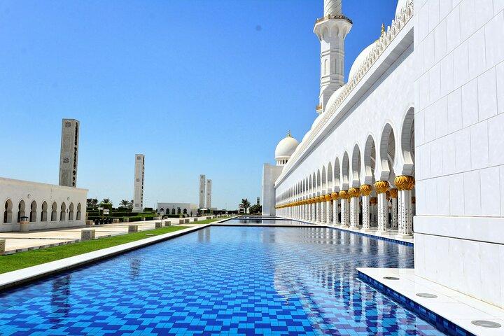 Abu Dhabi Sheikh Zayed Grand Mosque Private Tour