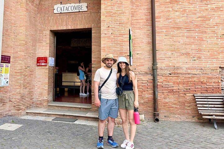 Mamertine Prison and Catacombs Tour with minivan & tour leader