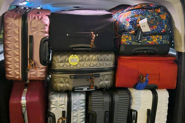Private Car or Minivan Amsterdam to Schiphol Airport