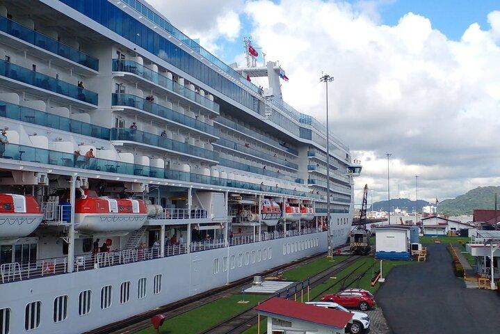 Panama Canal and Historic City Guided PRIVATE Tour
